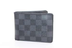 Louis Vuitton Damier Canvas Wallet