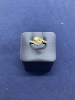  14KT Cluster Ring 7/8 CTTW Appx