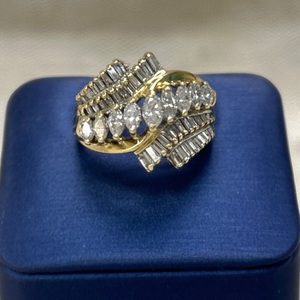  Ladies 14kt Yellow Gold Marquise Cluster Ring