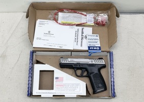 Smith & Wesson SD40 2.0 .40 S&W pistol
