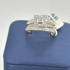   10kt Yellow Gold Diamond Wedding Set.